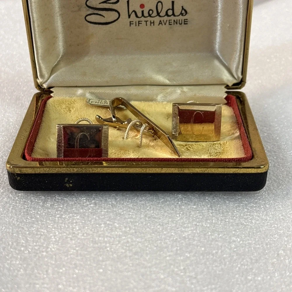 Vintage Shields Fifth Avenue Gold Tone 